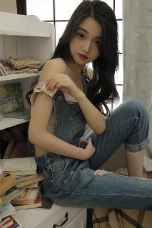 最新国产写真视频,光影交织下的时代印记  第2张