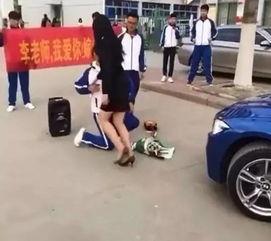 制服女子国产教师视频,国产教师风采展示